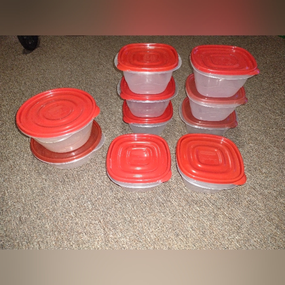 10 Like New Clear Bowls With Lids